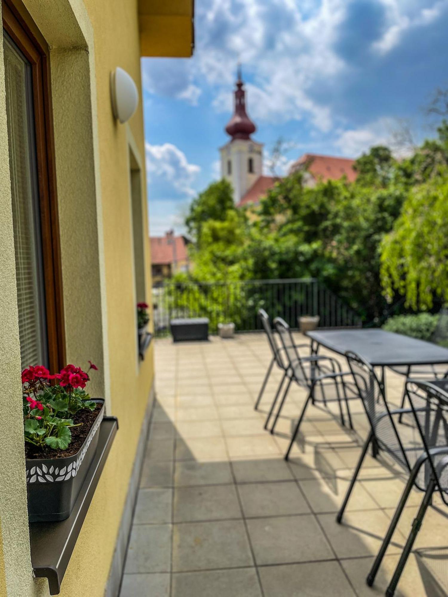 Slunecny Penzion Tasovice Exterior foto